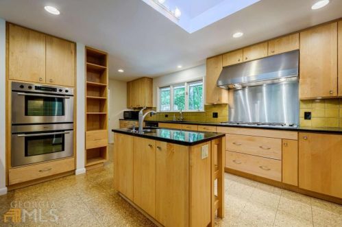 2690 Briarlake Wood Way, Atlanta GA 30345-3907 exterior