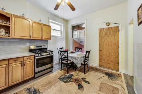 2513 Walton St, Chicago IL 60622-4510 exterior