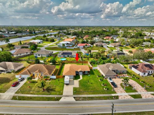 2356 Savona Blvd, Fort Pierce FL  34953-2215 exterior