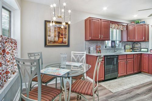 1125 Mishawaka Ave, Mishawaka IN 46544-2416 exterior