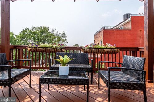 1832 9th St, Washington DC  20018-1002 exterior