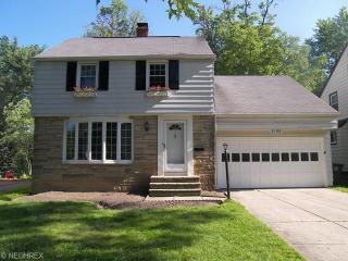 5195 Mayview Rd, Cleveland, OH 44124-1243