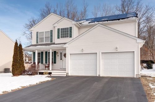 30 Danielle Dr, Woonsocket, RI 02895-6671