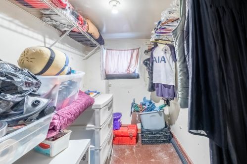 5833 Whipple St, Chicago IL 60659-3708 exterior