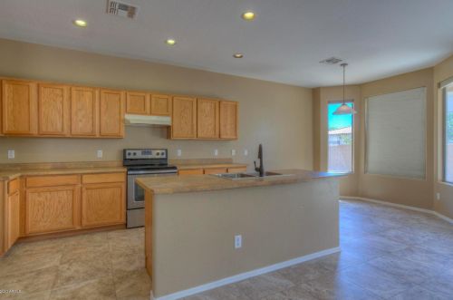 4055 Aire Libre Ave, Phoenix AZ  85053-2765 exterior