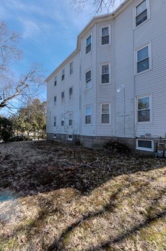 101 Greenwood St, Worcester MA 01607-1504 exterior