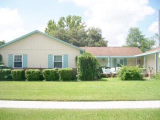 38506 Ferm Cir, Zephyrhills FL  33540-3041 exterior
