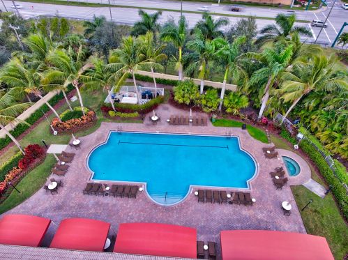 10054 Armani Dr, Boynton Beach FL 33437-3743 exterior