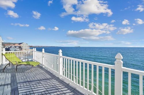 6 Stowe Ave, Milford CT 06460-6023 exterior