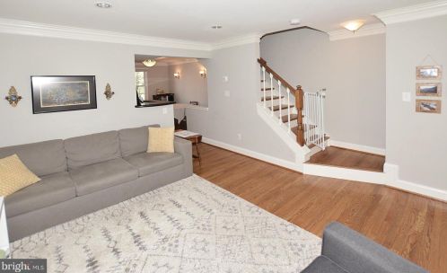 5000 9th St, Arlington, VA 22204-6040