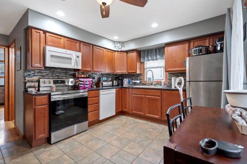 4644 47th St, Milwaukee WI  53220-4110 exterior