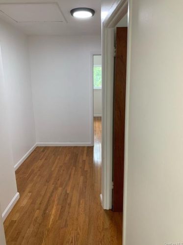 550 Bolton Ave, Bronx NY 10473-2903 exterior