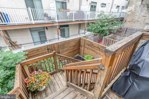 2315 Ellsworth St, Philadelphia PA 19146-2419 exterior