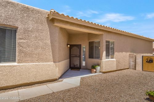 1890 River Otter Dr, Tucson, AZ 85704-1755