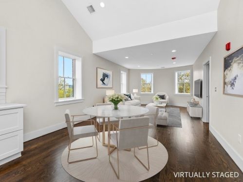 8 Monument Sq, Boston, MA 02129-3446