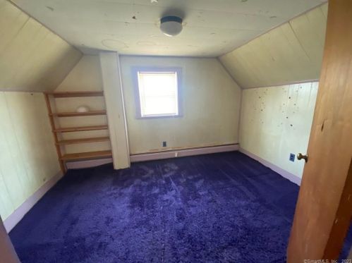 75 Orchard St, Wallingford CT 06492-4130 exterior