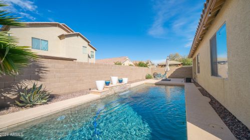 2286 Redwood Ct, Chandler AZ 85286-2800 exterior