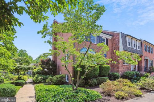 6340 Golf Crse Sq, Alexandria VA 22307-1225 exterior