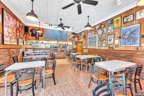 64 Chestnut St, Montclair NJ 07042-2945 exterior