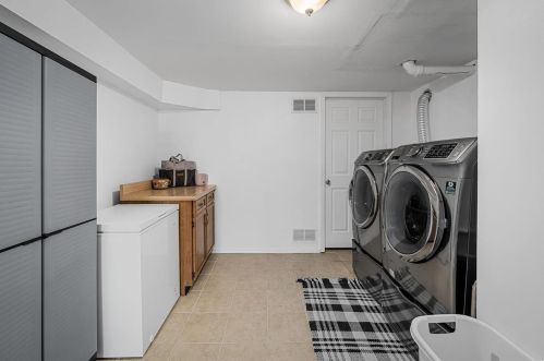 4301 Fatima Dr, Saint Louis MO 63123-6707 exterior