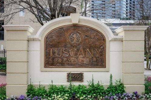 955 Juniper St, Atlanta GA 30309-5123 exterior