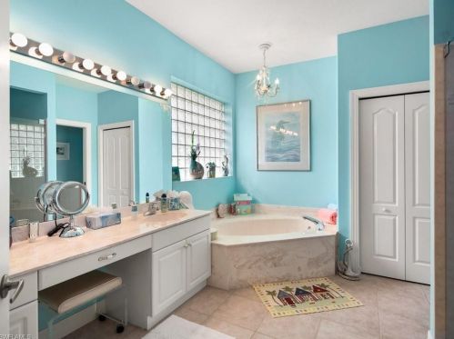 6932 Mauna Loa Ln, Naples FL 34113-2646 exterior