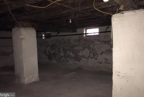 1304 Main St, Darby PA 19023-2619 exterior