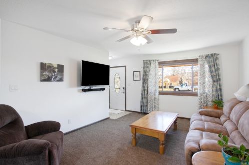 56221 Hoosier Ave, Mishawaka, IN 46545-7455