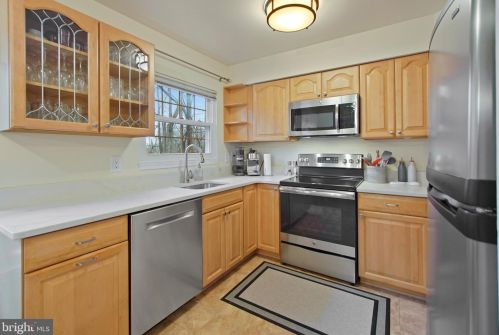 1653 Hugo Cir, Silver Spring MD  20906-5922 exterior