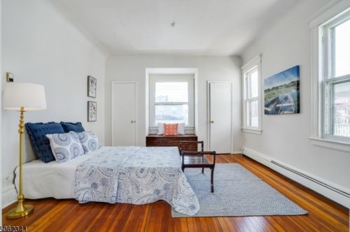 30 Cloverhill Pl, Montclair NJ 07042-4818 exterior