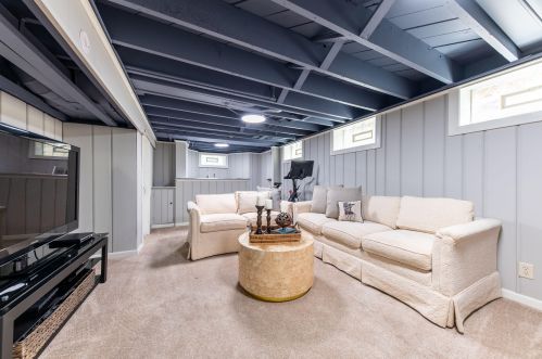 2518 84, Milwaukee WI 53226-1906 exterior