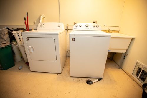 115 Melody Ln, Bull Valley IL 60098-2568 exterior