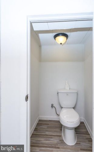 54 Elmwood Ave, Manor PA 19036-2321 exterior