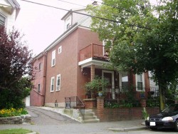 346 Cherry St, Newton, MA 02465-1627