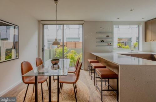 1112 Bodine St, Philadelphia PA 19122-0030 exterior