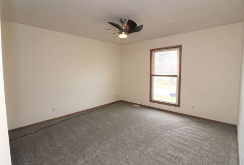 1222 Amberwood Dr, Bull Valley IL 60014-1825 exterior