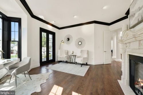 9318 Cranford Dr, Rockville MD 20854-2231 exterior