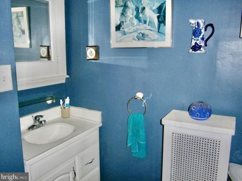 505 49 St, Philadelphia PA 19143-2001 exterior