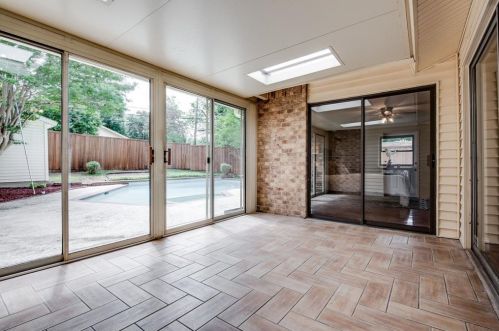 12304 Cedar Bend Dr, Dallas TX  75244-7009 exterior