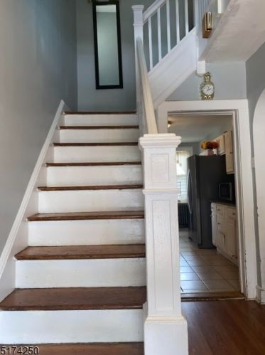 26 Becker Ter, Irvington NJ 07111-1311 exterior