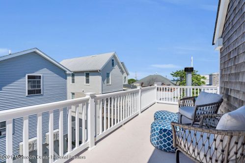 13 Ctr St, Locust NJ 07760-1712 exterior