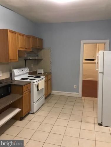 1430 Mckean St, Philadelphia PA 19145-2308 exterior