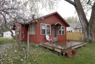 4830 Deep Point Dr, Kalamazoo, MI 49002-5914