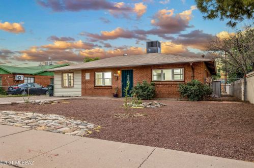 2727 Eastland St, Tucson, AZ 85716-5762