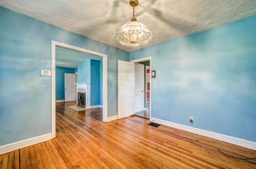 9 Candler Rd, Atlanta GA exterior