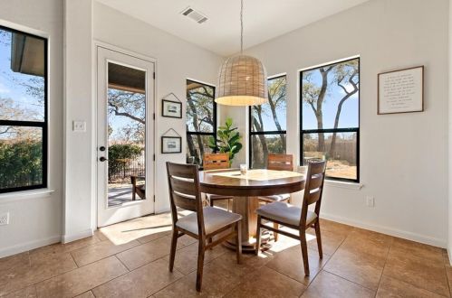 5120 Allamanda Dr, Austin TX 78739-2120 exterior