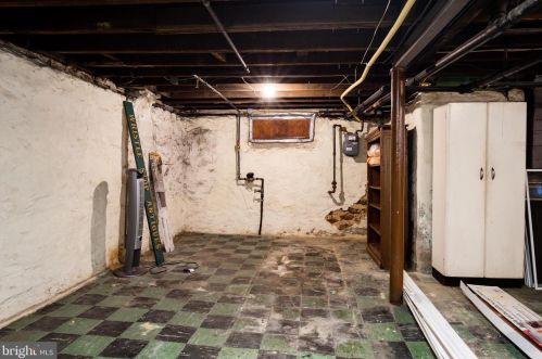 31 Chestnut Ave, Camden NJ 08107-2207 exterior