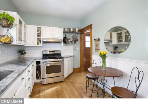 452 Hamline Ave, Saint Paul MN 55116-1616 exterior