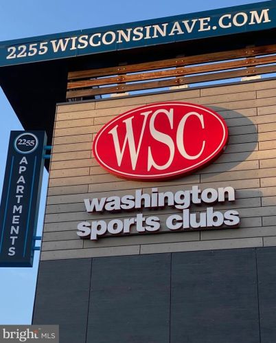 2514 41st St, Washington DC  20007-1262 exterior