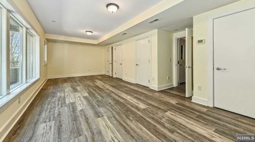 2 Vela Way, Edgewater NJ 07020-1564 exterior